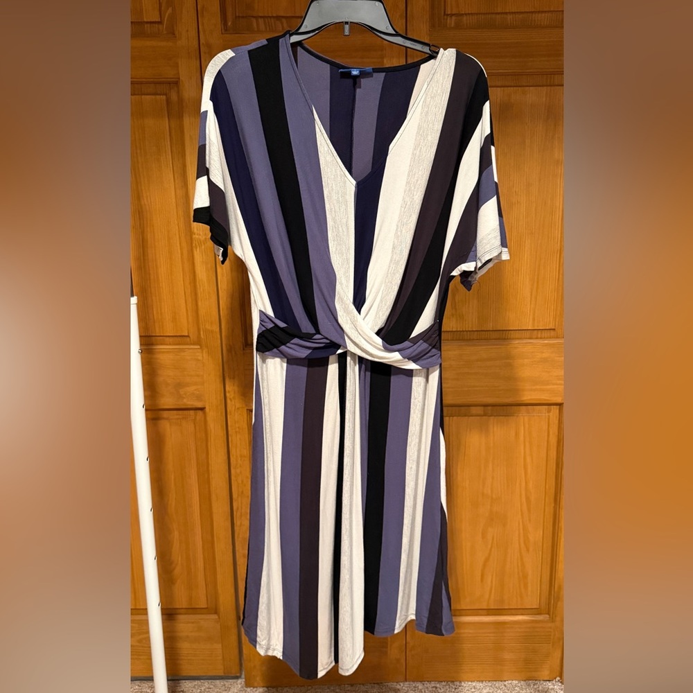 Apt. 9 Striped Twist-Front Multicolor Size L Geometric Twee Casual Career Flirty